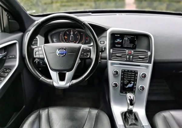 Volvo XC 60 cena 89800 przebieg: 103800, rok produkcji 2016 z Janowiec Wielkopolski małe 497